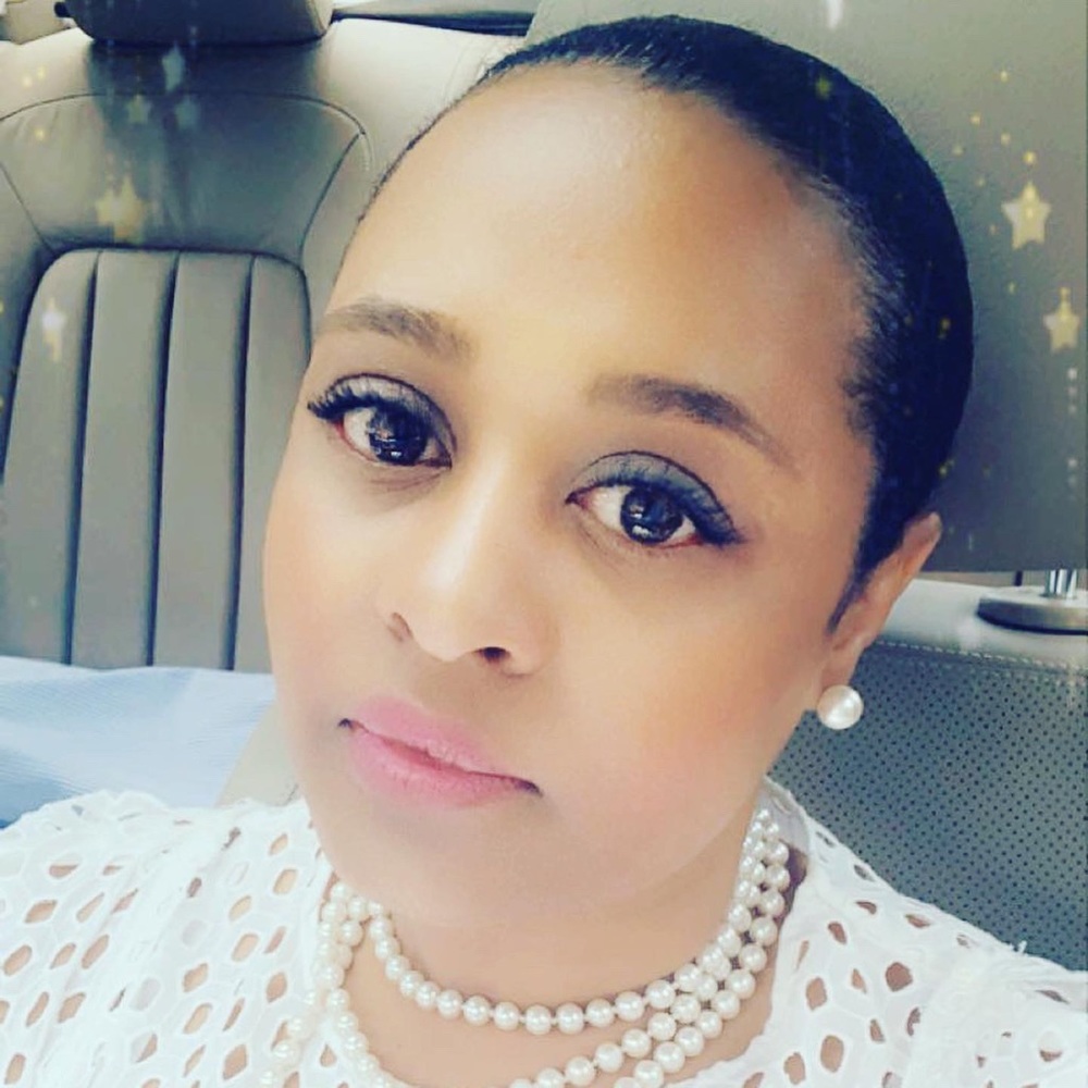 Meet your Posher, Joye